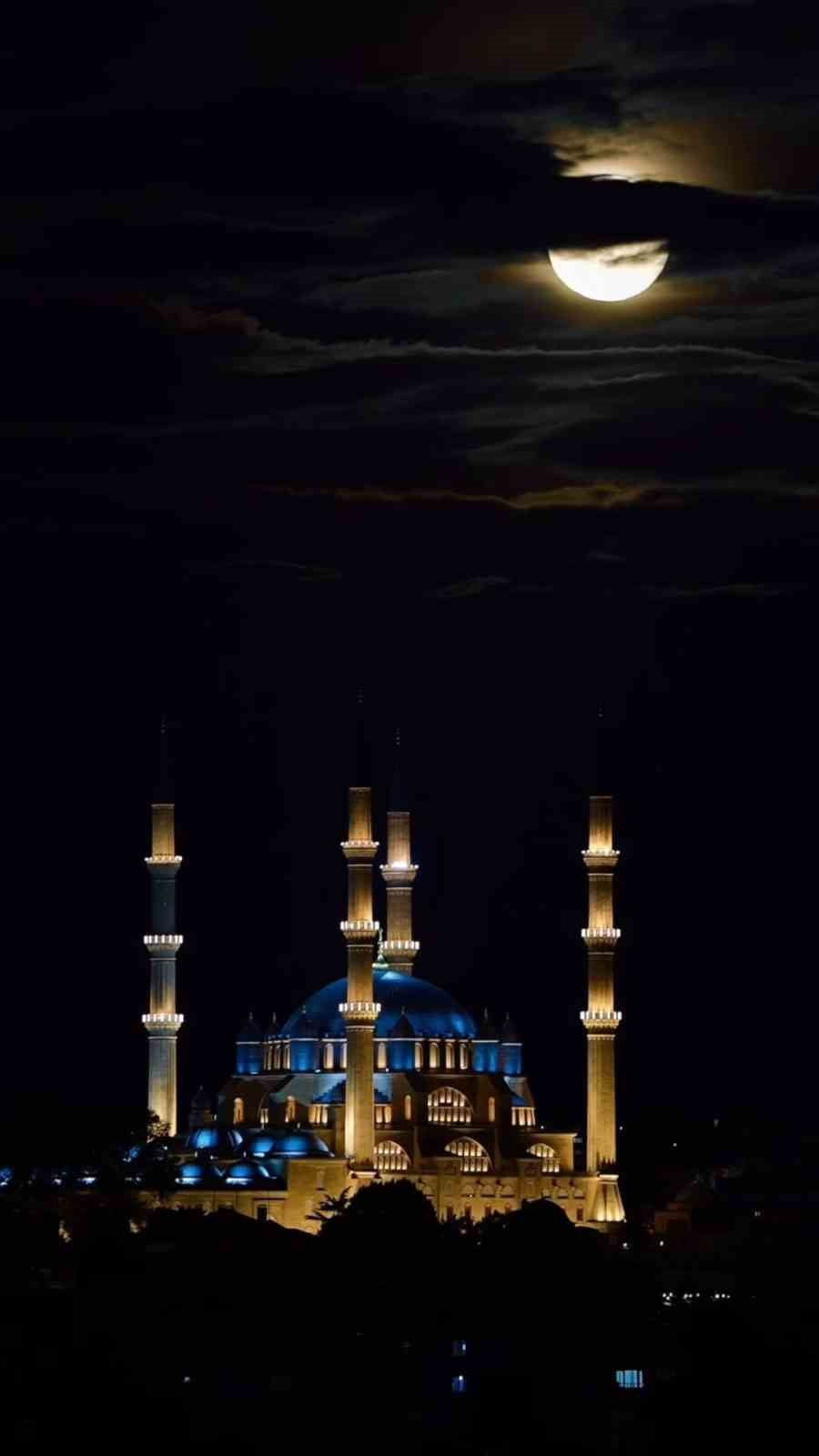 SELİMİYE CAMİİ PARÇALI DOLUNAY İLE MEST ETTİ