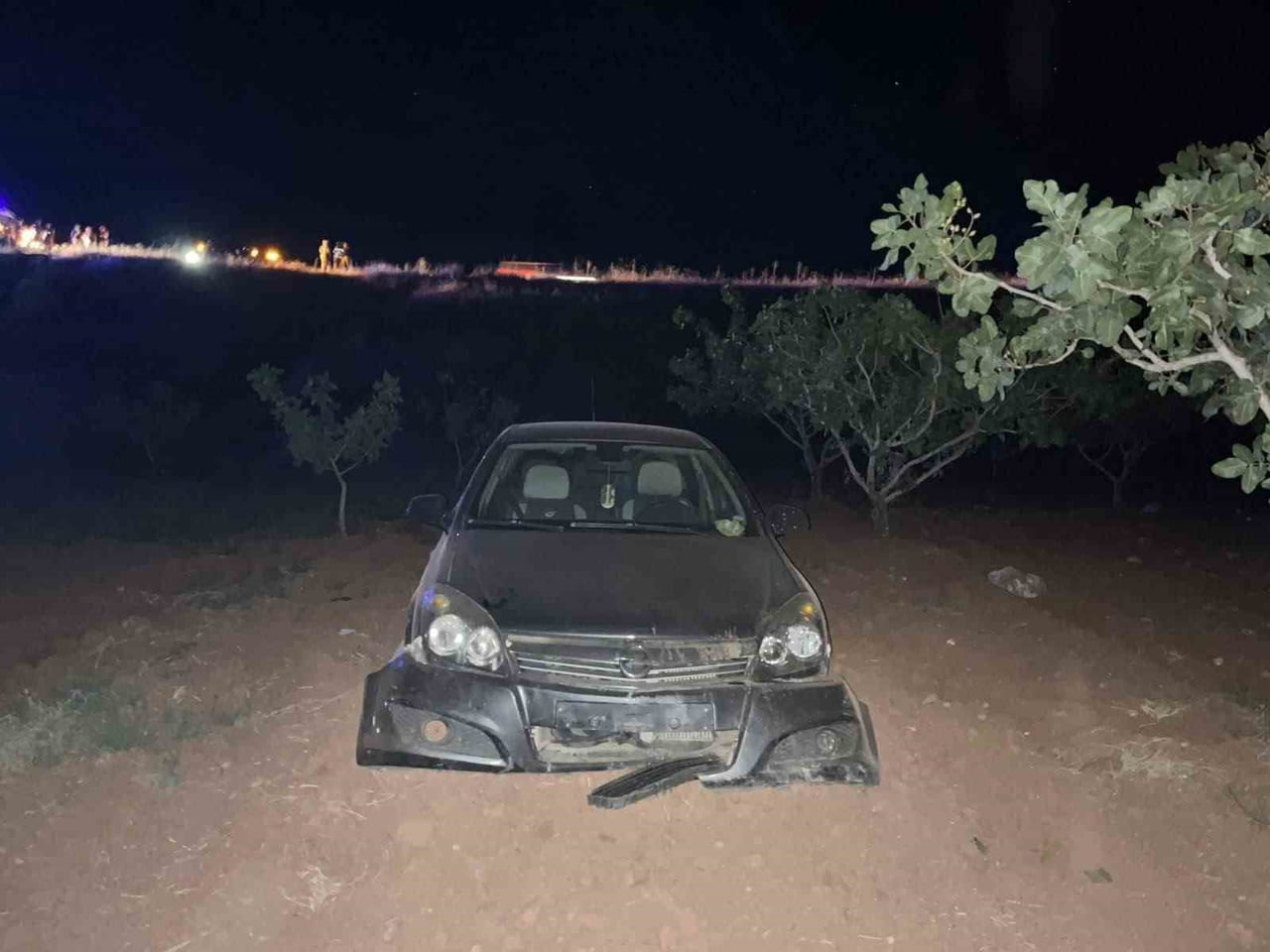 SİİRT'İN KURTALAN İLÇESİNDE KONTROLDEN ÇIKARAK DEVRİLEN OTOMOBİLDEKİ BİRİ 3 AYLIK BEBEK OLMAK...