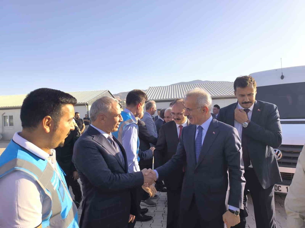 SİİRT-KURTALAN DEMİR YOLU HATTINDA FİZİKİ GERÇEKLEŞME YÜZDE 30'U AŞARAK 2030 HEDEFİNE BİR ADIM...