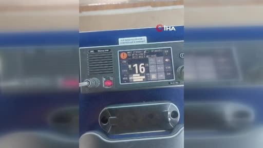 Silivri açıklarında çarpışan iki geminin kayıp 10 mürettebatı için telsizden yardım çağrısı...