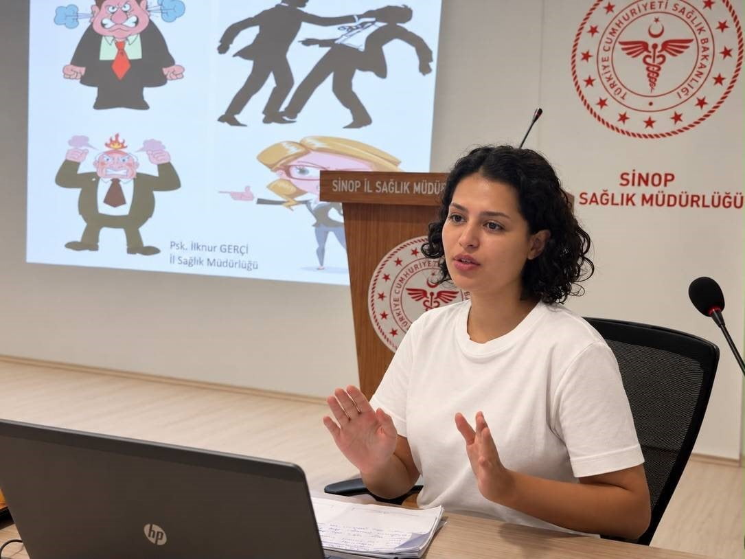 SİNOP İL SAĞLIK MÜDÜRLÜĞÜ BÜNYESİNDE GÖREV YAPAN HASTA HAKLARI BİRİM SORUMLULARINA YÖNELİK HİZMET...