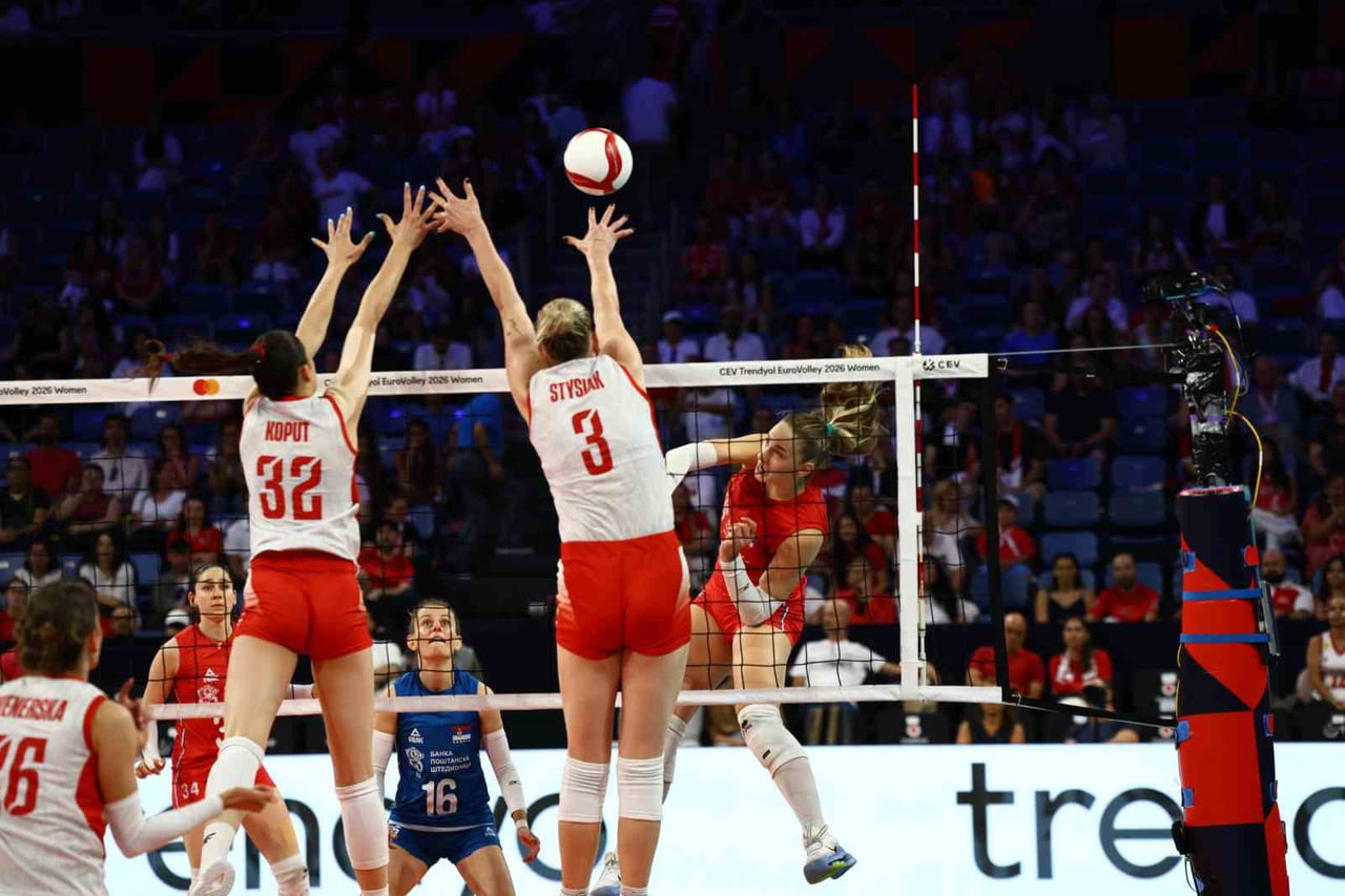 SIRBİSTAN, 2026 CEV TRENDYOL AVRUPA VOLEYBOL ŞAMPİYONASI 3.'LÜK MAÇINDA POLONYA'YI 3-1 YENEREK...