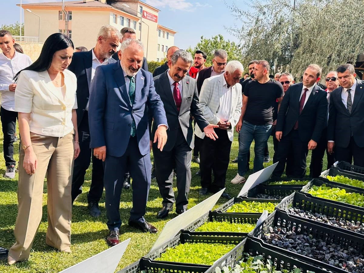 ŞIRNAK’TA TARIMSAL ÜRETİMİ ARTIRMAK VE GÖÇER HAYVANCILIĞI DESTEKLEMEK AMACIYLA DÜZENLENEN...