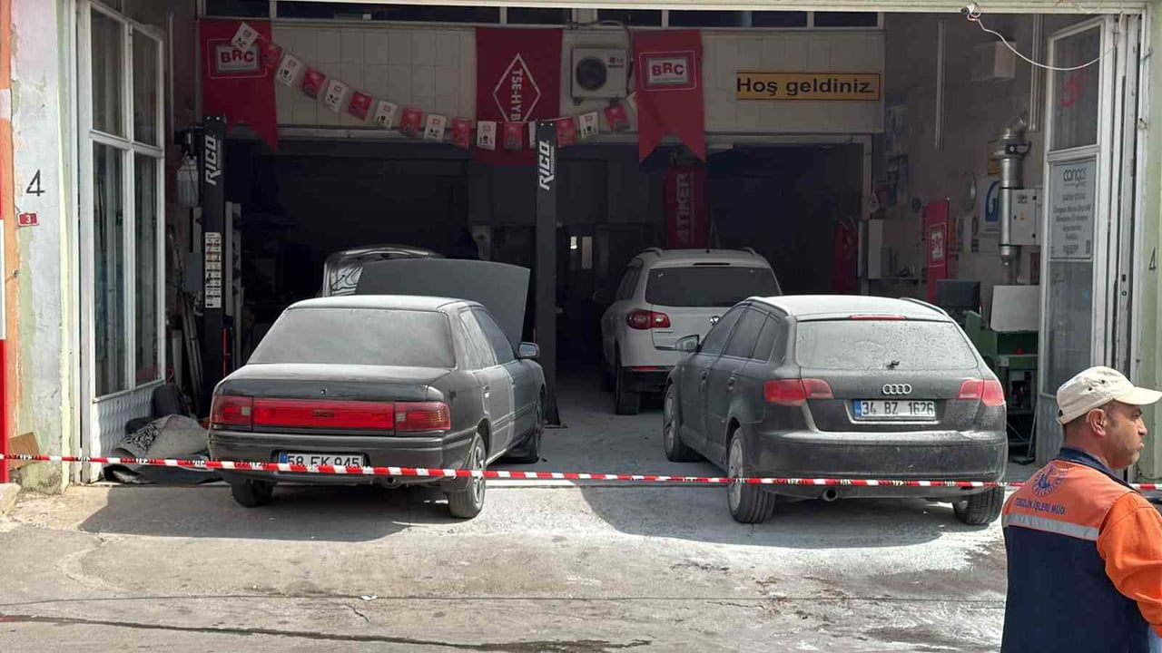 SİVAS’TA TOPTANCILAR SİTESİNDE BULUNAN BİR LPG DÖNÜŞÜM İSTASYONUNDA MEYDANA GELEN PATLAMADA 5 KİŞİ...