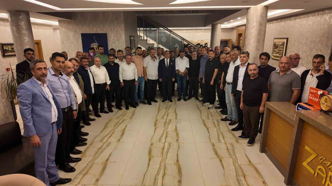 SİVAS TİCARET VE SANAYİ ODASI (STSO) BAŞKAN ADAYI MUSTAFA EKEN, MECLİS ÜYESİ ADAYLARIYLA HAFİK VE...