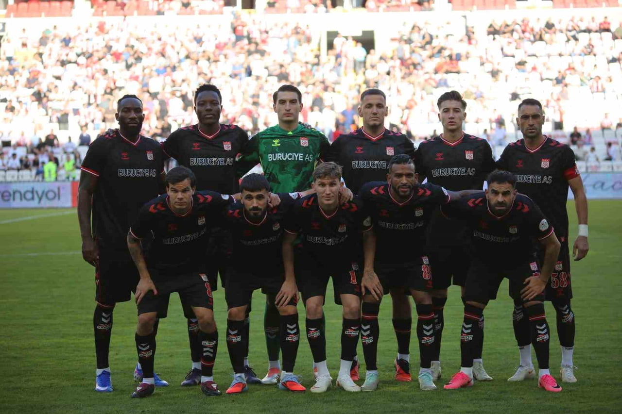 SİVASSPOR’DA UĞUR ÇİFTÇİ, MUSAH MOHAMMED, REY MANAJ VE ARDA ERDURSUN’UN SAKATLIKLARIYLA İLGİLİ...