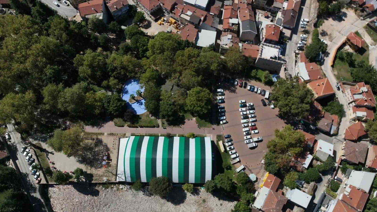 SÖZ KONUSU ALANDA 15-20 ARACIN PARK EDEBİLDİĞİNİ BELİRTEN DURSUN, BÖLGEYE KALICI HİZMETLER...