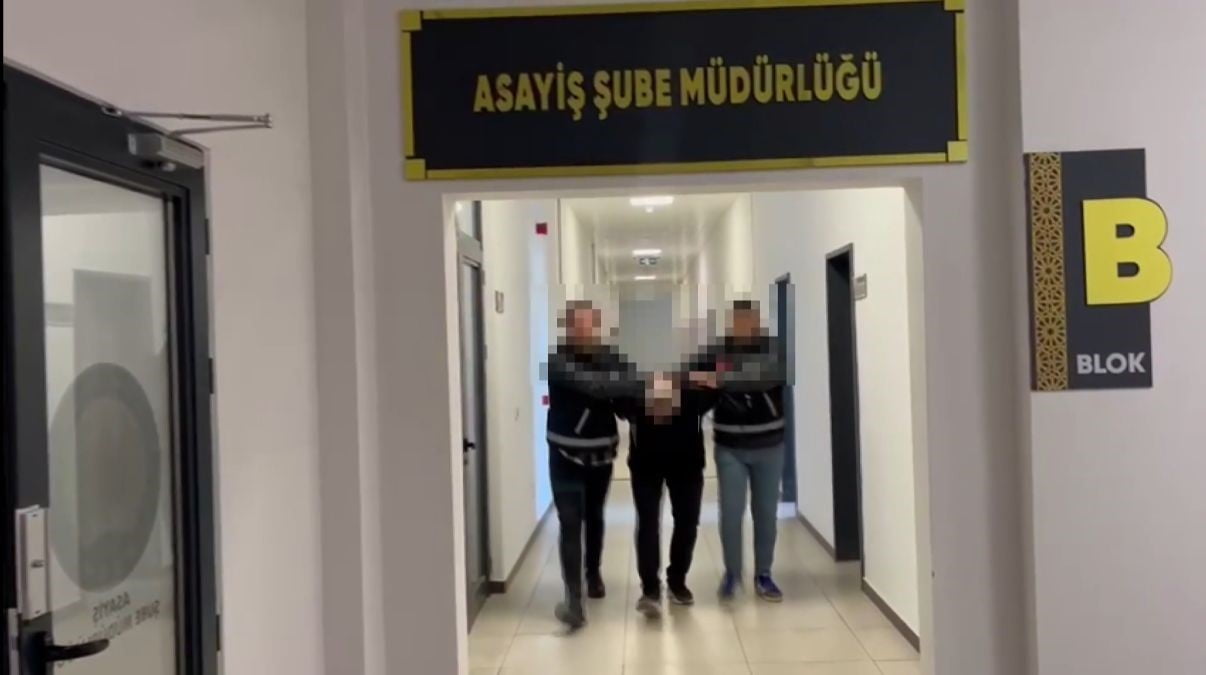 SUÇLAMALARI KABUL ETMEYEN ZANLI, ÇIKARILDIĞI MAHKEMECE TUTUKLANARAK CEZAEVİNE GÖNDERİLDİ.