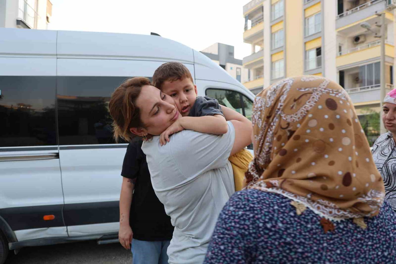 SUDENAZ AİLESİNE VE YEĞENLERİNE KAVUŞMANIN MUTLUĞUNU YAŞADI