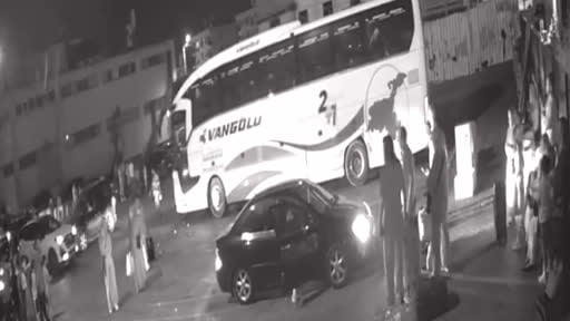 Sultanbeyli'de DEAŞ operasyonunda çatışma anları güvenlik kamerasında