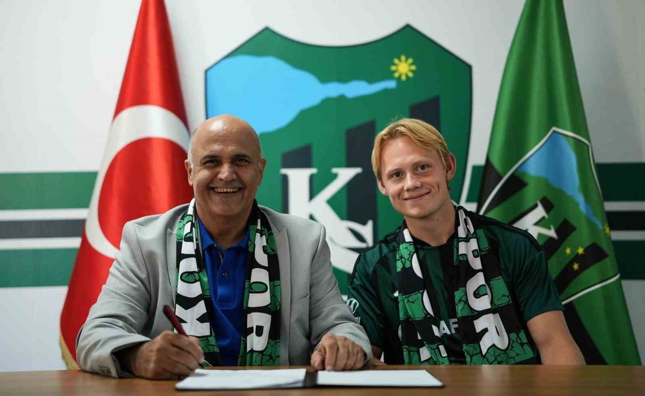 SÜPER LİG EKİBİ KOCAELİSPOR, SON OLARAK RAPİD WİEN'DE FORMA GİYEN 23 YAŞINDAKİ NORVEÇLİ ORTA SAHA...