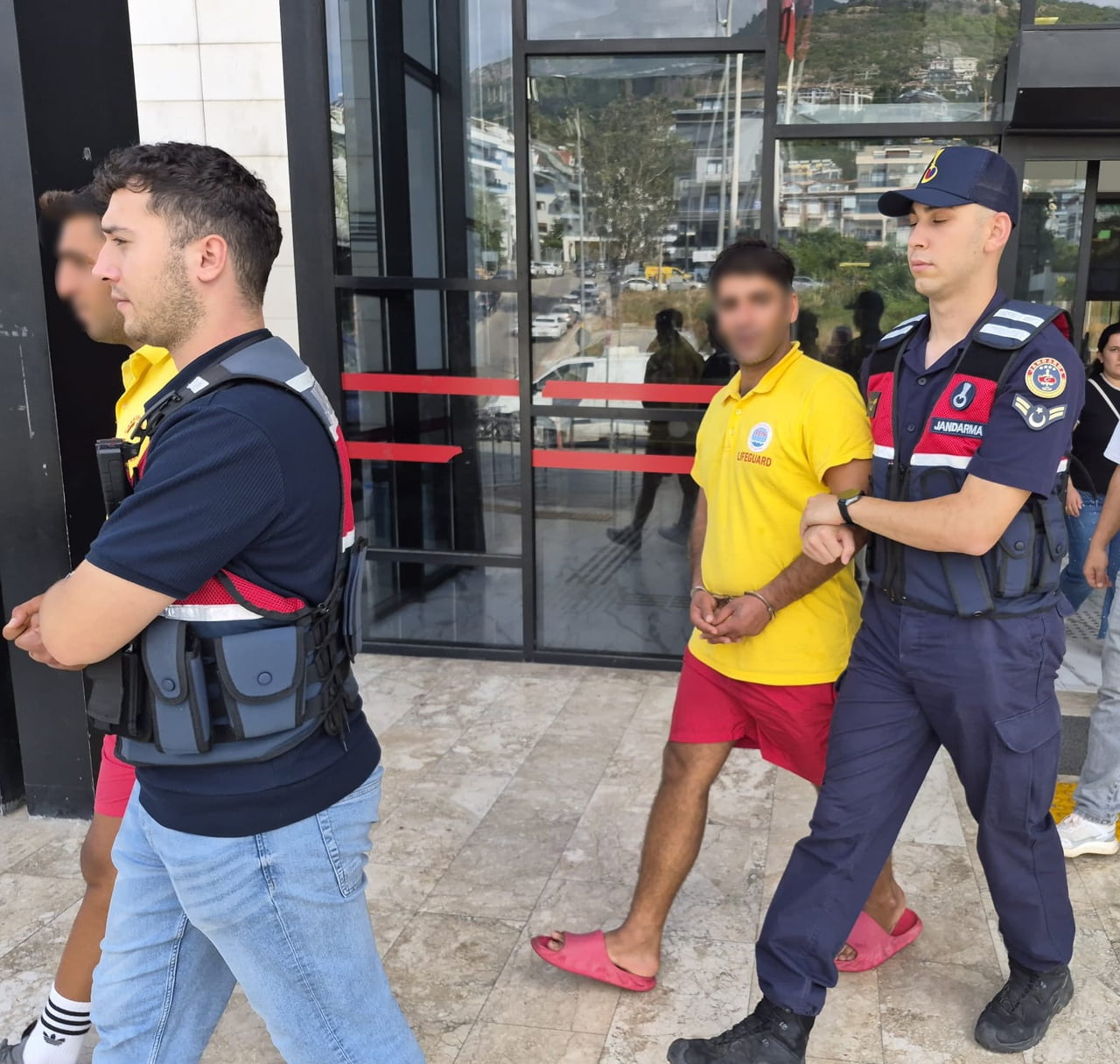 ŞÜPHELİLERDEN M.A. VE H.A. TUTUKLANARAK CEZAEVİNE GÖNDERİLDİ