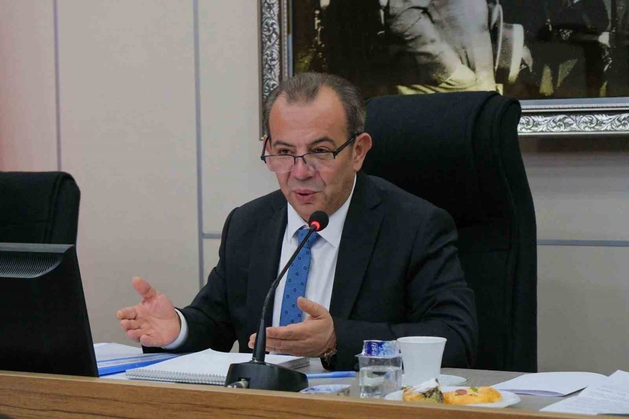 TANJU ÖZCAN