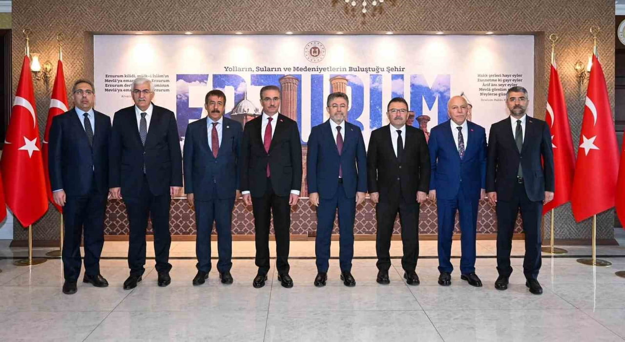 TARIM VE ORMAN BAKANI İBRAHİM YUMAKLI, ERZURUM PROGRAMI ÇERÇEVESİNDE VALİLİK VE BÜYÜKŞEHİR...