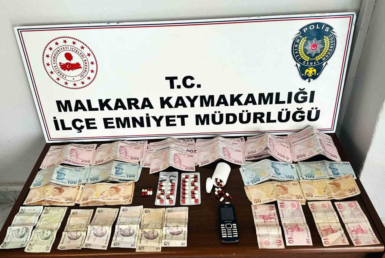 TEKİRDAĞ'IN MALKARA İLÇESİNDE POLİS EKİPLERİNİN TAKİBİ SONUCU GERÇEKLEŞTİRİLEN ÇALIŞMADA 211 ADET...