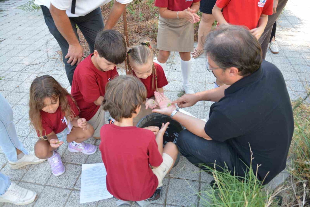 TEKNOFEST 2026'DA "İNSANLIK YARARINA TEKNOLOJİLER" KATEGORİSİNDE FİNALE YÜKSELEN İLKOKUL...