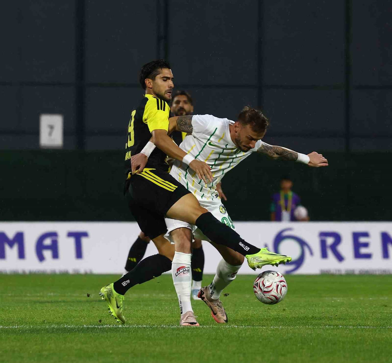 TFF 2. LİG: ALİAĞA FK: 2 - ŞANLIURFASPOR: 0