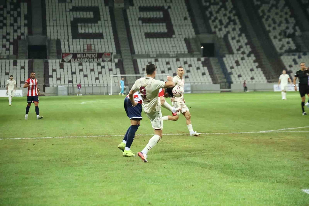 TFF 2. LİG BEYAZ GRUP 1. HAFTASINDA ELAZIĞSPOR, EVİNDE SEBATSPOR’U 3-1 YENDİ.
