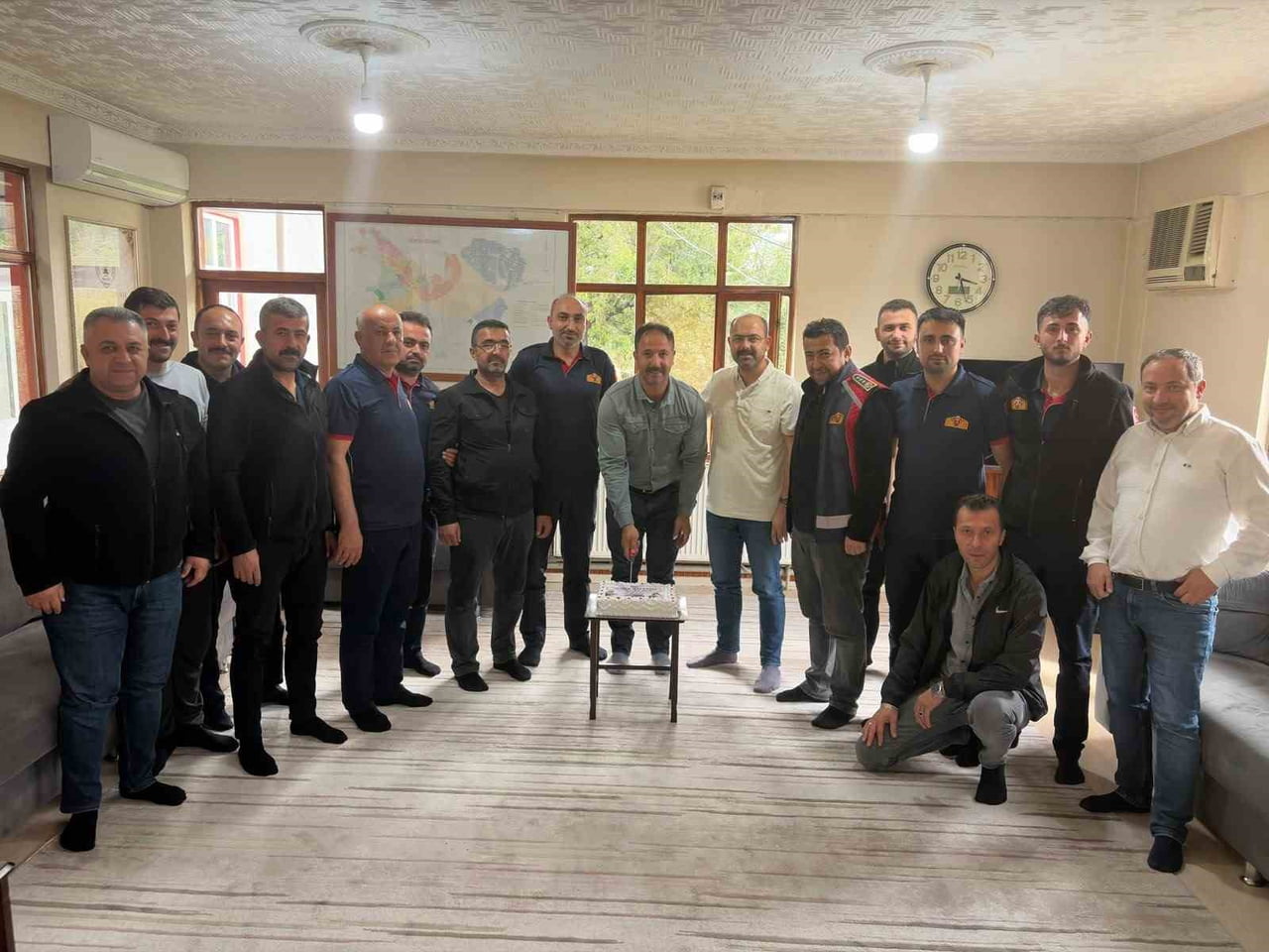 TOSYA BELEDİYE BAŞKANI VOLKAN KAVAKLIGİL, İTFAİYE HAFTASI ETKİNLİKLERİ KAPSAMINDA İTFAİYECİLERİ...