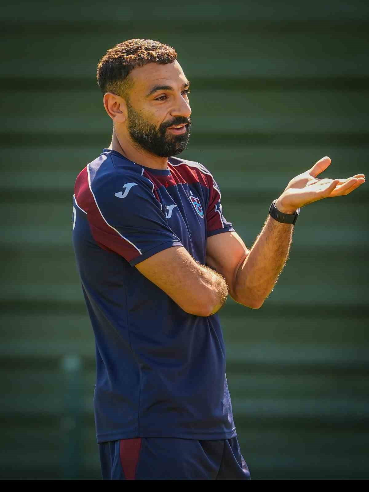 TRABZONSPOR, MOHAMED SALAH’IN İSMİ, GÖRSELLERİ VE BORDO-MAVİLİ FORMAYLA ÇEKİLMİŞ GÖRÜNTÜLERİNİN...