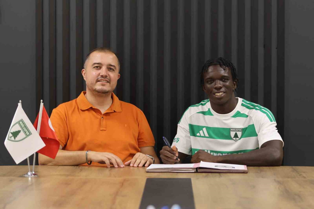 TRENDYOL 1. LİG EKİPLERİNDEN MUĞLASPOR, 22 YAŞINDAKİ FUTBOLCU KOREDE OSUNDİNA'YI KİRALIK OLARAK...