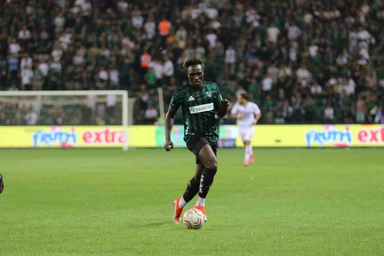 TRENDYOL SÜPER LİG’İN 4. HAFTASINDA KOCAELİSPOR, SAHASINDA SAMSUNSPOR İLE KARŞILAŞIYOR....