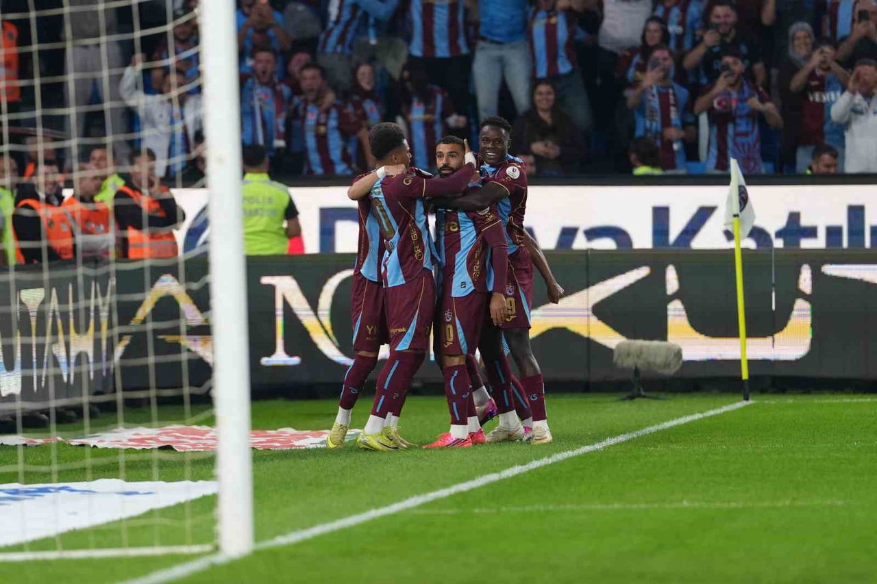 TRENDYOL SÜPER LİG’İN 6. HAFTASINDA TRABZONSPOR EVİNDE GALATASARAY İLE KARŞILAŞIYOR. MÜSABAKANIN...