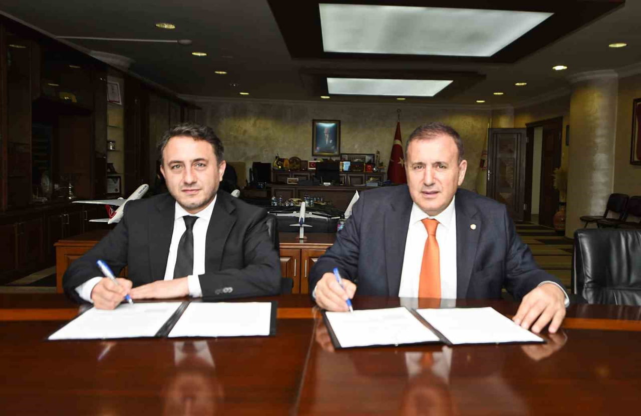 TTSO BAŞKANI ERKUT ÇELEBİ VE DOĞU KARADENİZ KALKINMA AJANSI (DOKA) GENEL SEKRETERİ KEMAL AKPINAR...