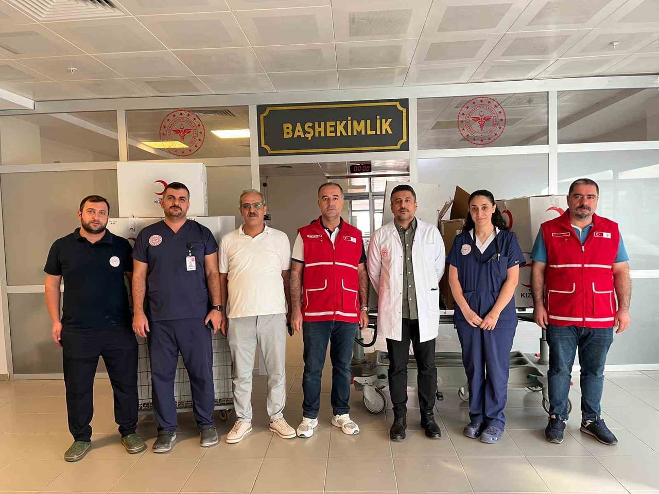 TÜRK KIZILAY DERNEĞİ ARTUKLU ŞUBESİ, MARDİN EĞİTİM VE ARAŞTIRMA HASTANESİ'NDE TEDAVİ GÖREN...
