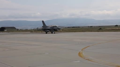 Türk savaş uçakları eğitim için Akdeniz semalarında