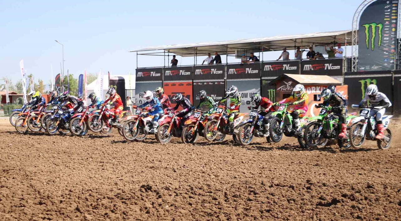 TÜRKİYE MOTOSİKLET FEDERASYONU BAŞKAN VEKİLİ OGÜN BAYSAN, AFYONKARAHİSAR'DA GERÇEKLEŞTİRİLEN MXGP...