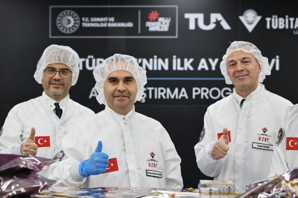 TÜRKİYE’NİN İLK DERİN UZAY GÖREVİ KAPSAMINDA GELİŞTİRİLEN AY UZAY ARACI’NIN ÜRETİM, MONTAJ VE...