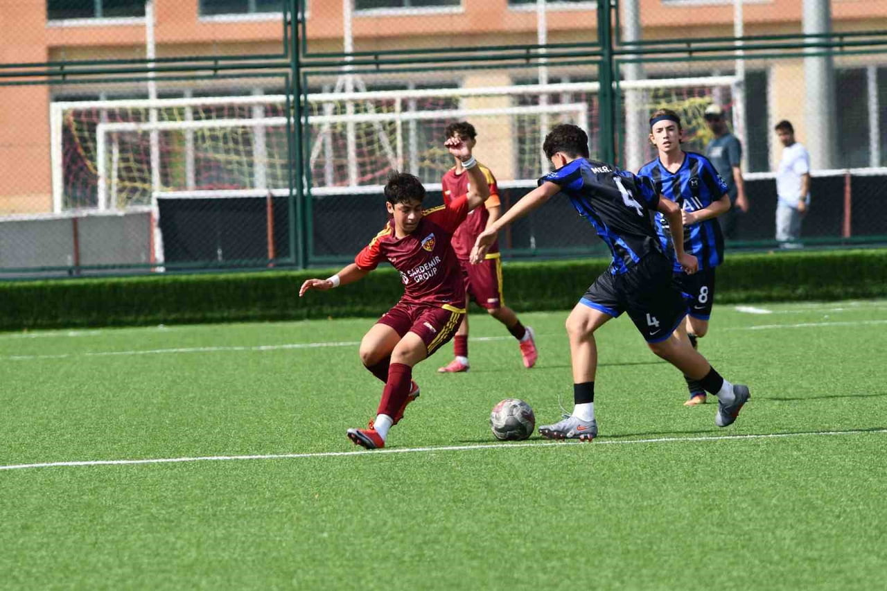 U15 GELİŞİM LİGİ 15. GRUPTA MÜCADELE EDEN KAYSERİSPOR LİGİN 2. HAFTASINDA EVİNDE OYNADIĞI MAÇTA...