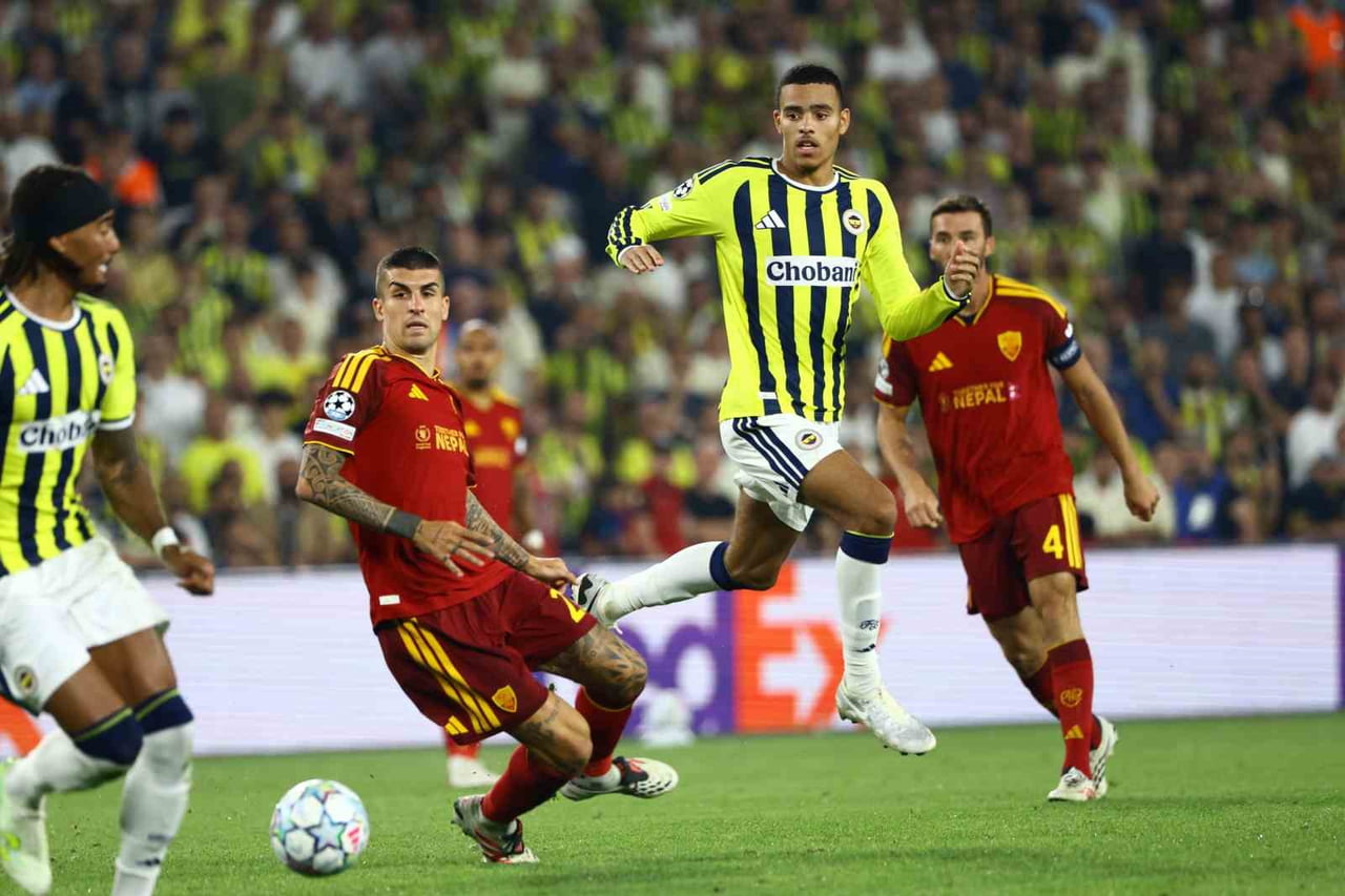 UEFA ŞAMPİYONLAR LİGİ İLK HAFTASINDA FENERBAHÇE, EVİNDE KARŞILAŞTIĞI İTALYAN EKİBİ ROMA İLE 1-1...
