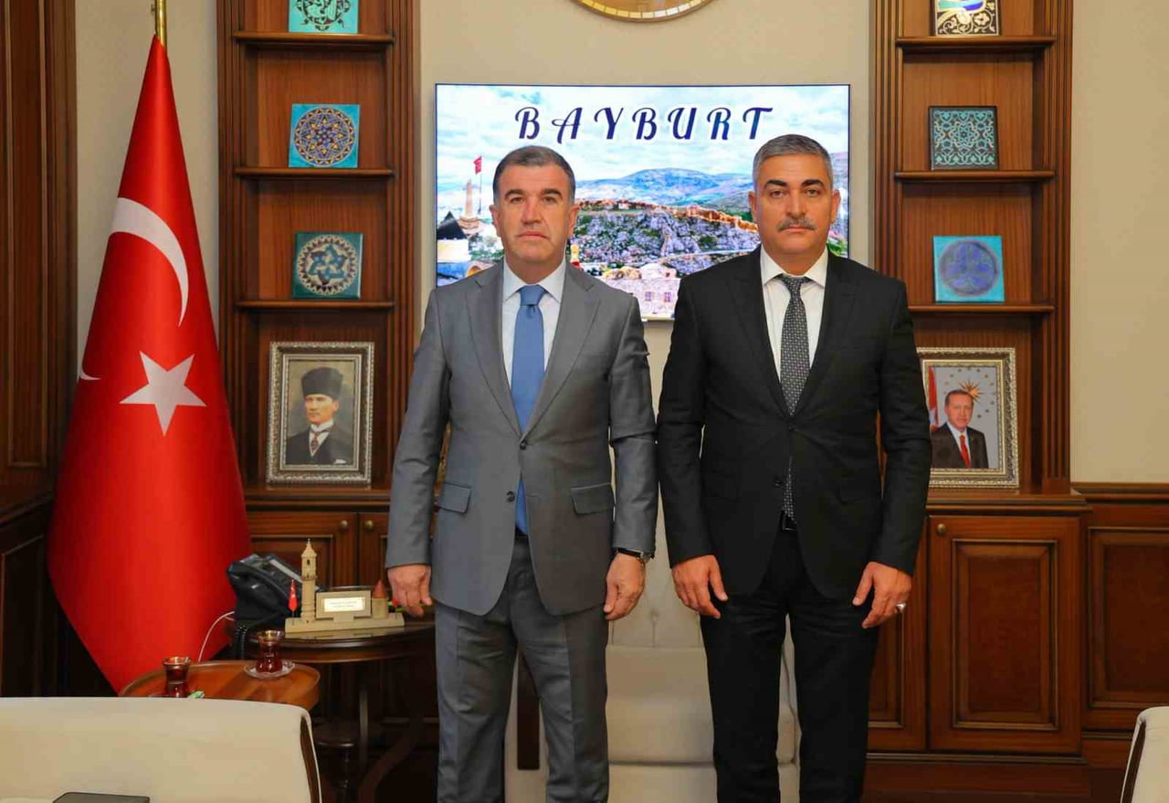 VALİ MUSTAFA ELDİVAN (SOLDAKİ) YENİ İL EMNİYET MÜDÜRÜ KARADUMAN