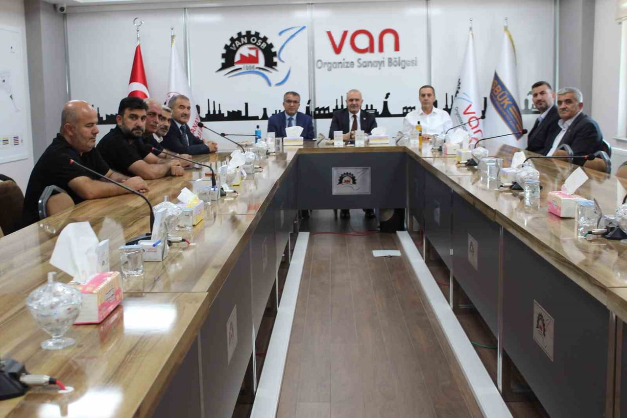 VAN ORGANİZE SANAYİ BÖLGESİ YÖNETİM KURULU BAŞKANI MEMET ASLAN, VAN’IN SAHİP OLDUĞU EKONOMİK VE...