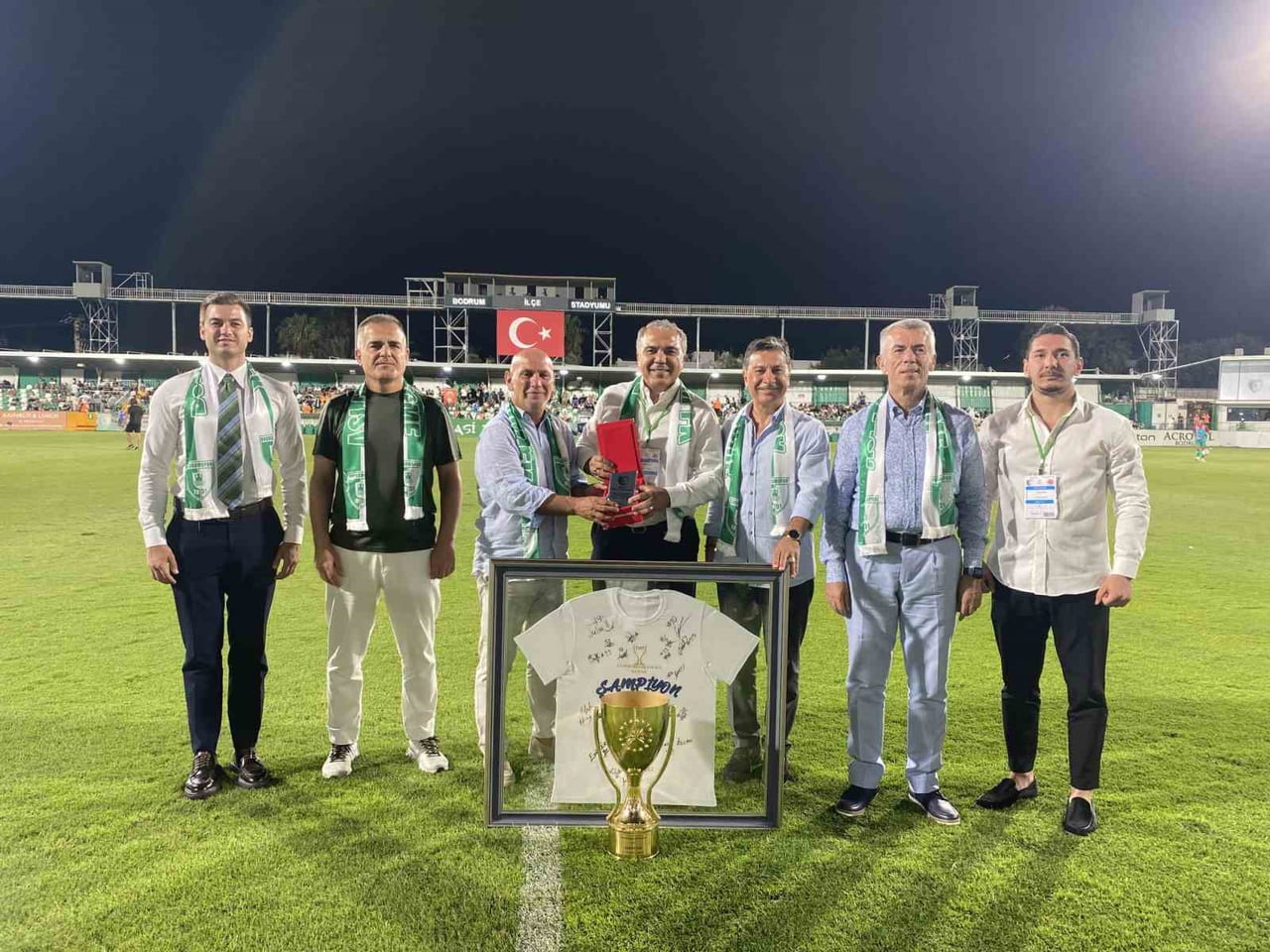 YALIKAVAKSPOR’UN CUMHURBAŞKANLIĞI KUPASI GURURU BODRUM İLÇE STADI’NDA PAYLAŞILDI