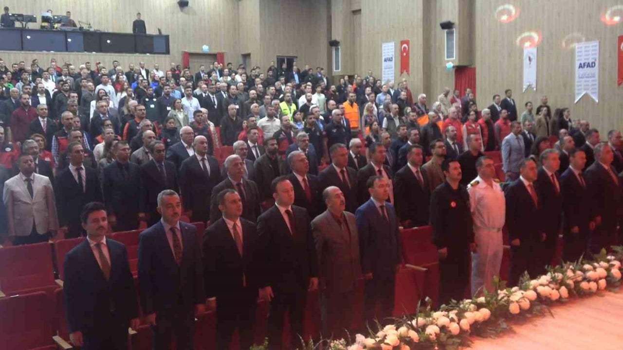 YALOVA’DA AFET RİSKLERİNİN AZALTILMASI AMACIYLA HAZIRLANAN İL AFET RİSK AZALTMA PLANI’NIN (İRAP)...