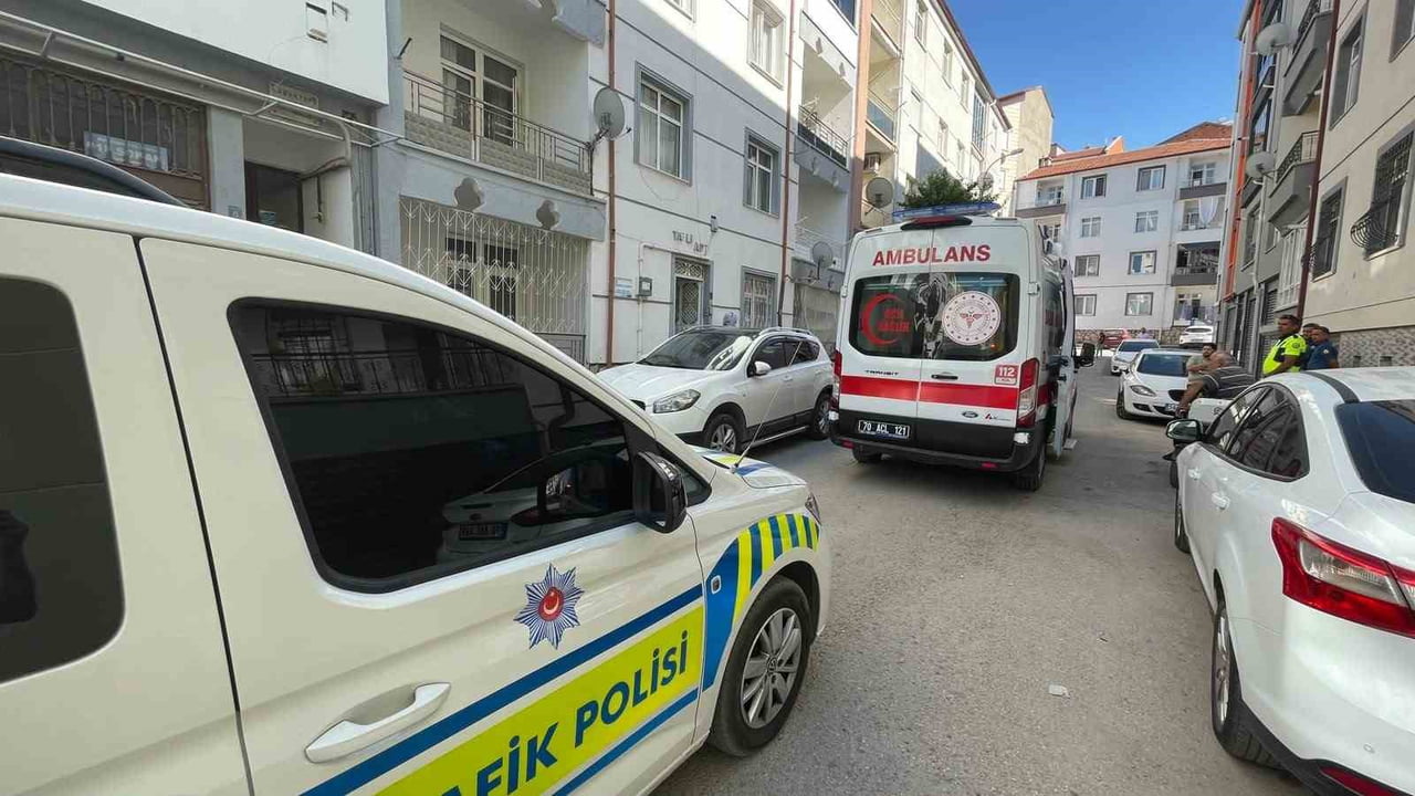 YARALI ÇOCUK, OLAY YERİNDE YAPILAN İLK MÜDAHALESİNİN ARDINDAN AMBULANSLA KARAMAN EĞİTİM VE...