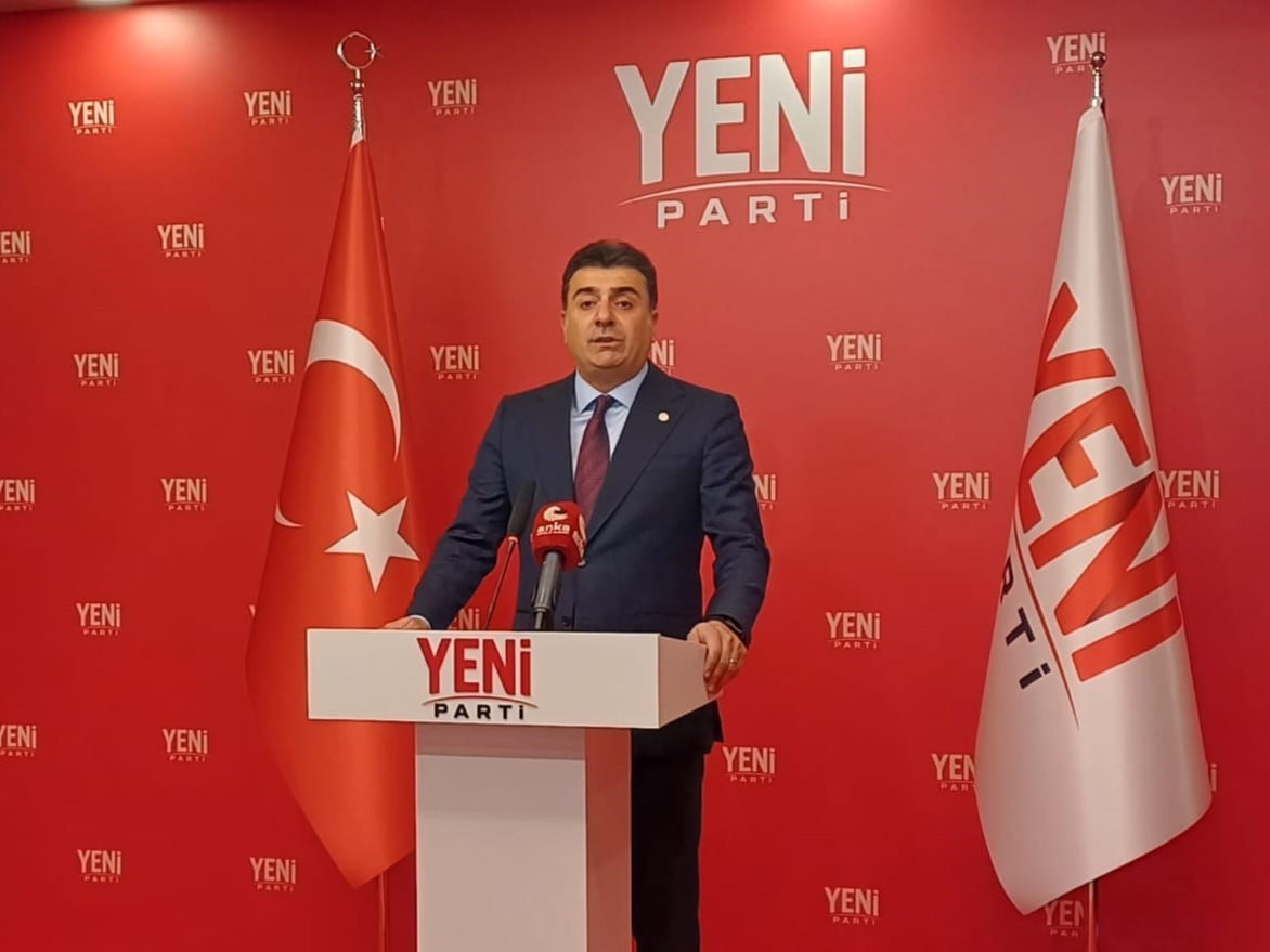YENİ PARTİ SÖZCÜSÜ ZEYNEL EMRE, "YENİ PARTİ İSMİNİN BAŞINA KÜÇÜK BİR DÜZENLEME KOYARAK KONUYU...