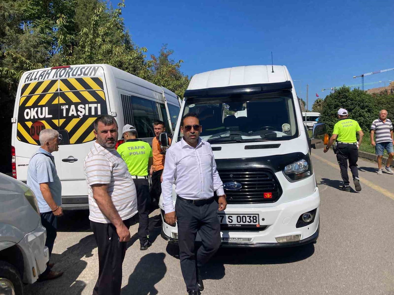 ZONGULDAK'TA, ÖĞRENCİLERİN OKULLARINA GÜVENLİ VE HUZURLU BİR ŞEKİLDE ULAŞIMLARINI SAĞLAMAK...