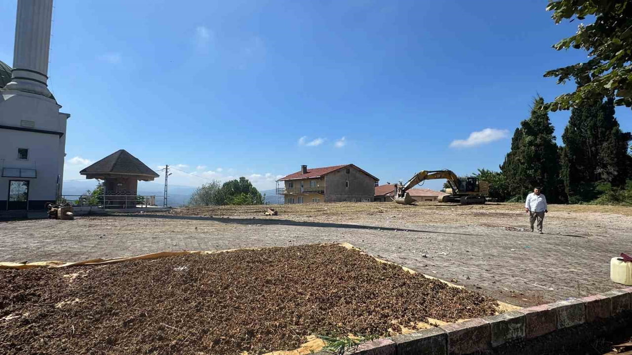 ZONGULDAK (İHA) - ZONGULDAK’IN ALAPLI İLÇESİNE BAĞLI BÜYÜK TEKKE KÖYÜ’NDE 7 YIL ÖNCE...