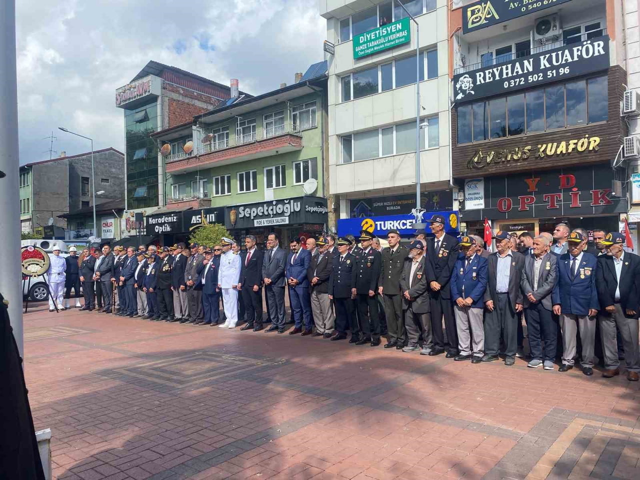 ZONGULDAK’IN ÇAYCUMA İLÇESİNDE 19 EYLÜL GAZİLER GÜNÜ DOLAYISIYLA TÖREN DÜZENLENDİ.