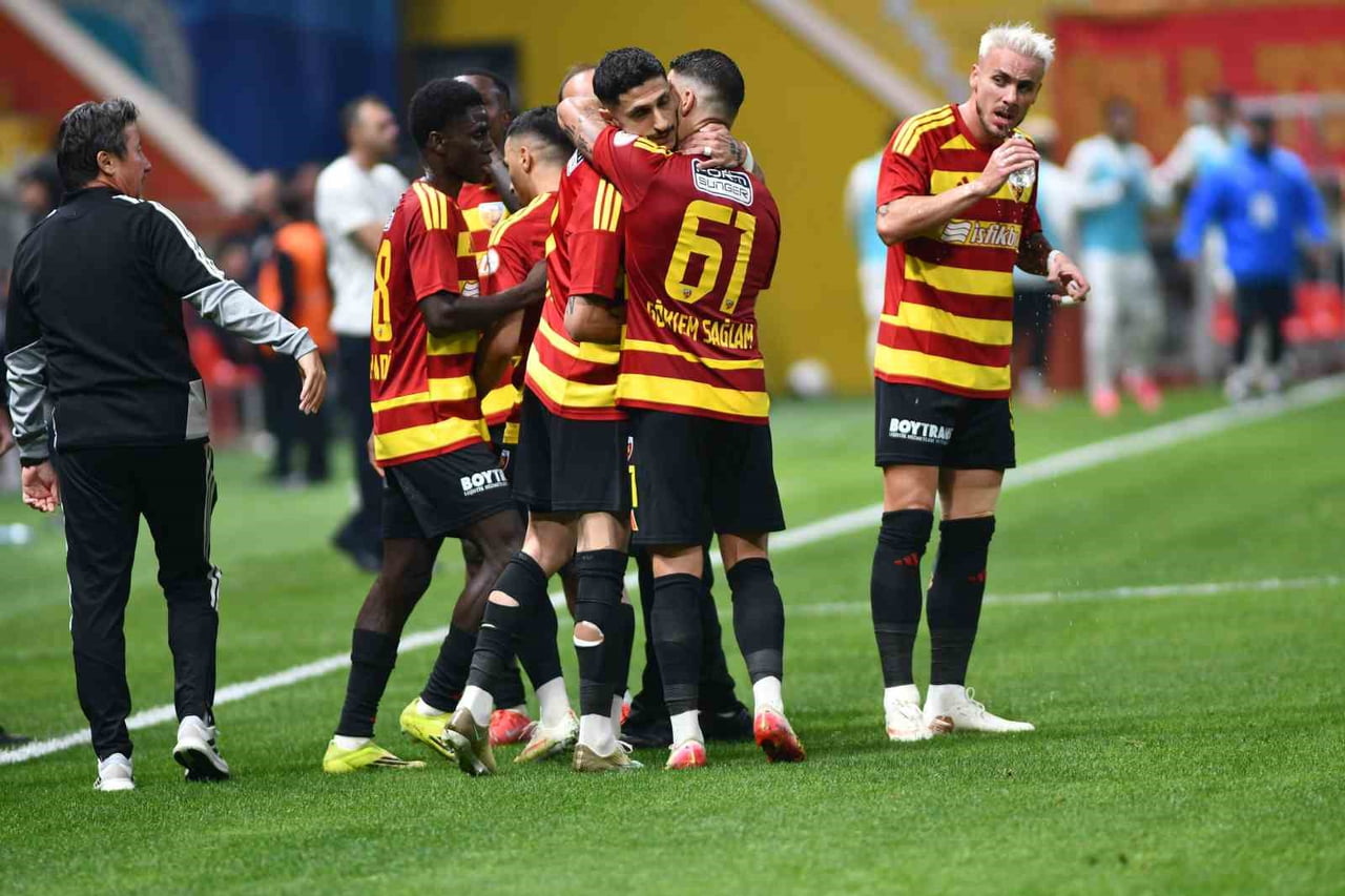 1. LİG'DE MÜCADELE EDEN KAYSERİSPOR, LİGDEKİ YEDİNCİ GALİBİYETİNİ ELDE ETTİ