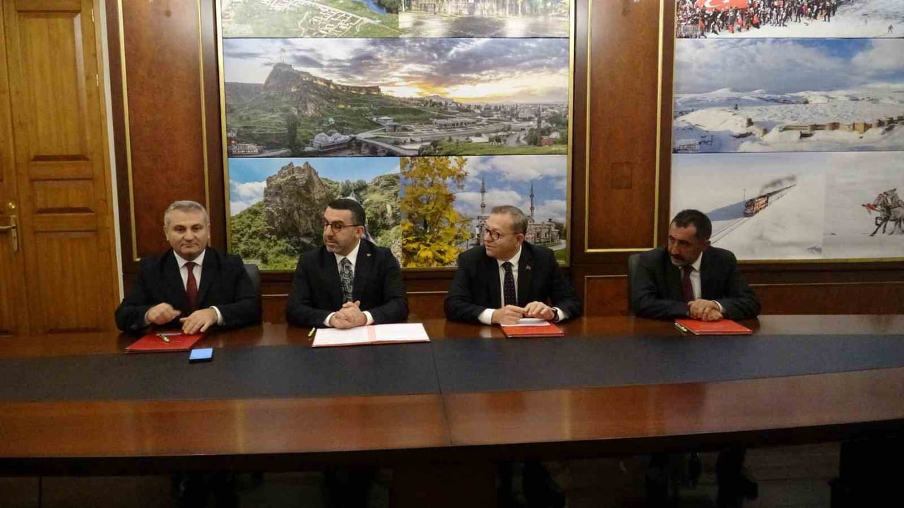 140 MİLYONLUK BİLİM YATIRIMI: KARS’IN TARİHİ SÜT TOZU FABRİKASI BİLİM MERKEZİ...