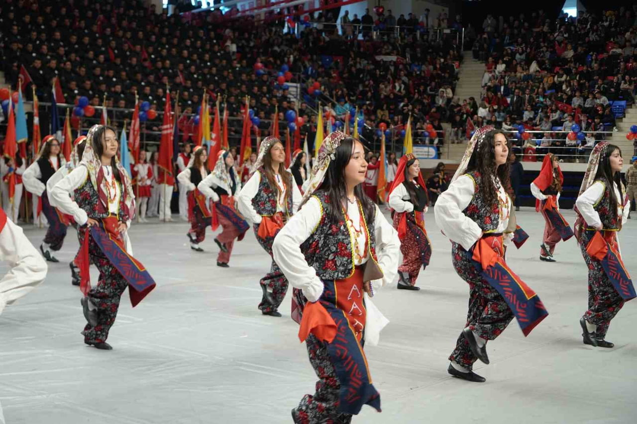 29 EKİM CUMHURİYET BAYRAMI’NIN 103’ÜNCÜ YIL DÖNÜMÜ, NİĞDE’DE DÜZENLENEN TÖREN VE ETKİNLİKLERLE...