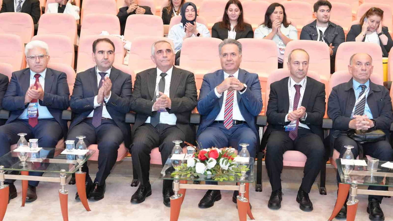 51. ULUSAL FİZYOLOJİ KONGRESİ İNÖNÜ ÜNİVERSİTESİ EV SAHİPLİĞİNDE BAŞLADI