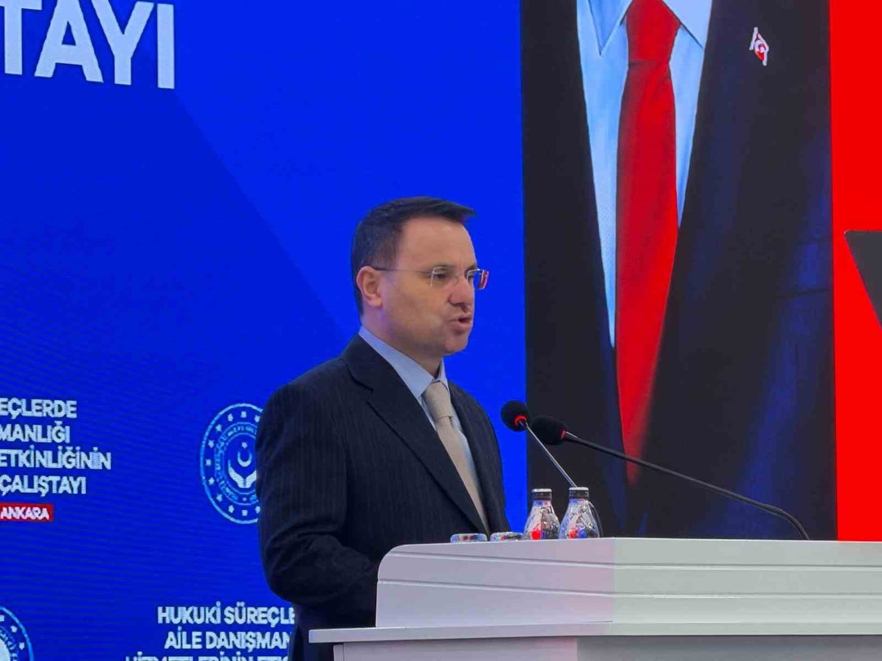 ADALET BAKANI AKIN GÜRLEK