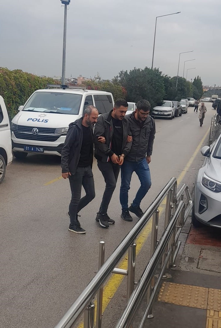 ADANA'DA ‘BAYĞARALAR' SUÇ ÖRGÜTÜ DOSYASINCA ARANAN BİR ŞÜPHELİ POLİS VE MİLLİ İSTİHBARA...