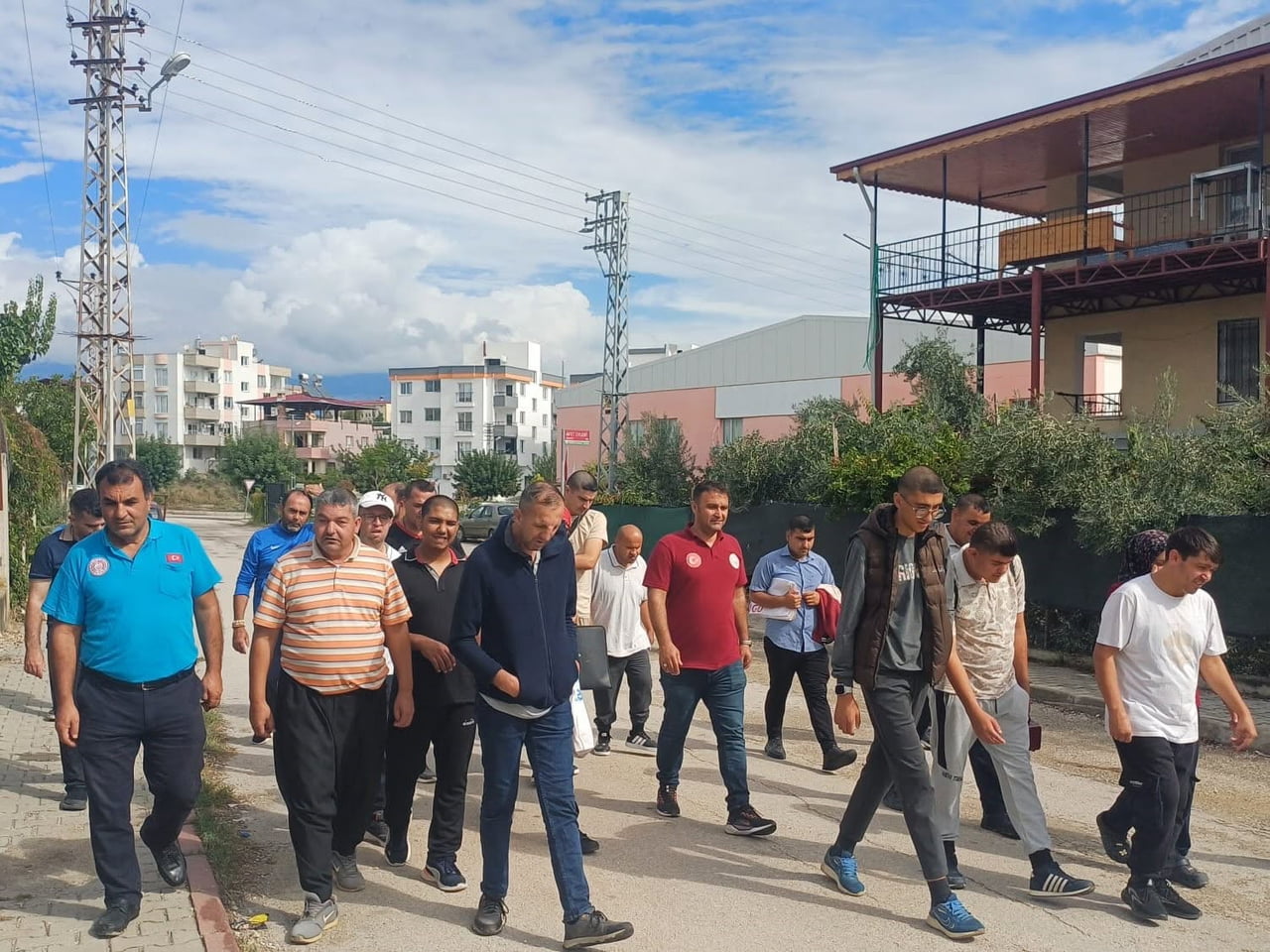 ADANA’DA “3-4 EKİM DÜNYA YÜRÜYÜŞ GÜNÜ” DOLAYISIYLA ÖZEL BİREYLERİN KATILIMIYLA YÜRÜYÜŞ VE KOŞU...